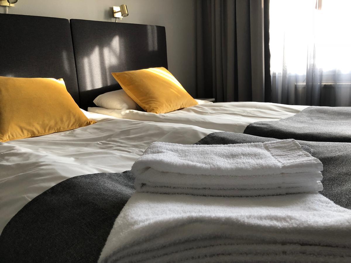 Jennys Hotell och Restaurang Arvika Bagian luar foto