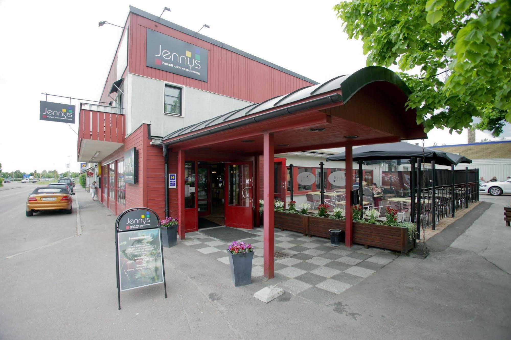 Jennys Hotell och Restaurang Arvika Bagian luar foto