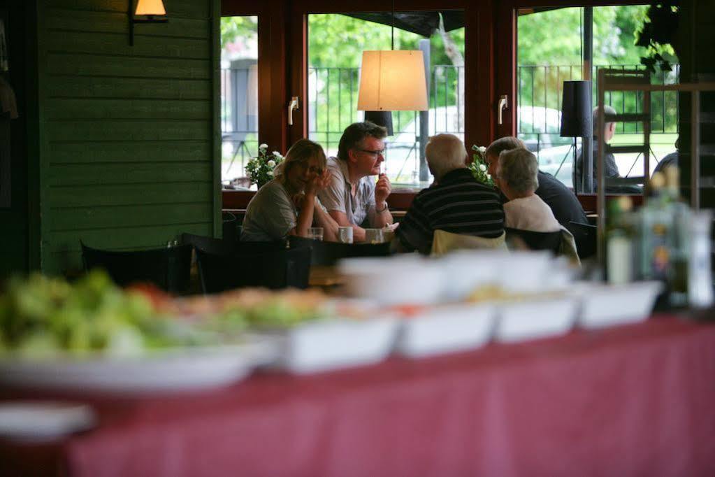 Jennys Hotell och Restaurang Arvika Bagian luar foto